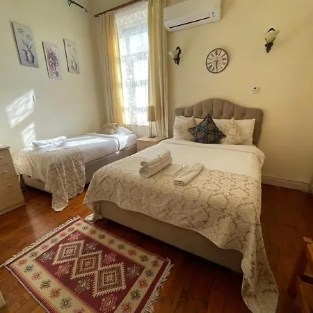 Botel Deniz Boutique Kyrenia (Northern Cyprus)