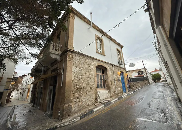 Πλωτό κατάλυμα Deniz Boutique Κερύνεια